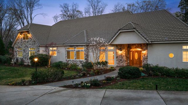 12540 Beaver Dr, Grass Valley, CA 95945