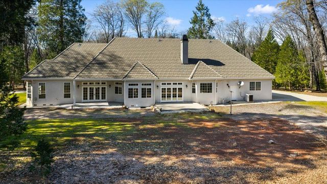 12540 Beaver Dr, Grass Valley, CA 95945