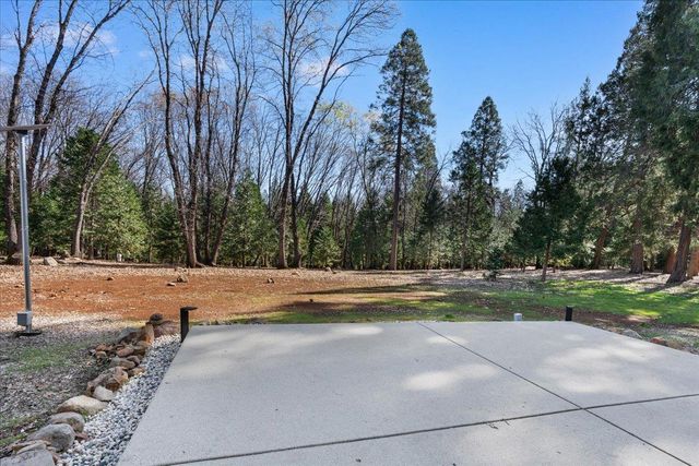 12540 Beaver Dr, Grass Valley, CA 95945