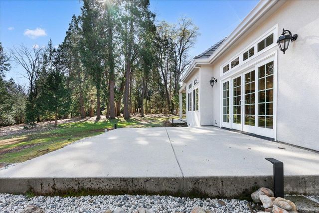 12540 Beaver Dr, Grass Valley, CA 95945