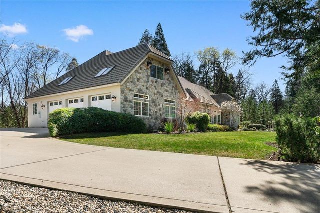 12540 Beaver Dr, Grass Valley, CA 95945