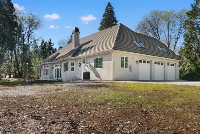 12540 Beaver Dr, Grass Valley, CA 95945