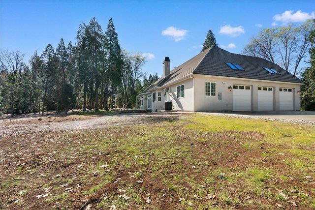 12540 Beaver Dr, Grass Valley, CA 95945