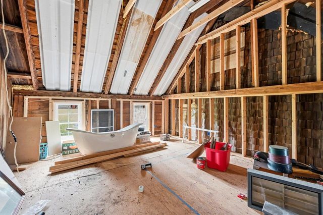 236 Tolend Road, Barrington, NH 03825