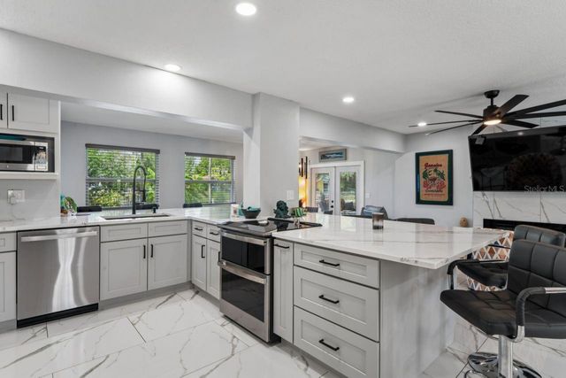 6245 WARREN AVE, New Port Richey, FL 34653