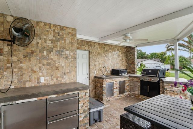 6245 WARREN AVE, New Port Richey, FL 34653