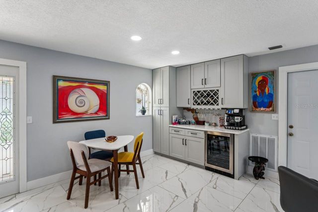 6245 WARREN AVE, New Port Richey, FL 34653