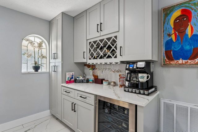 6245 WARREN AVE, New Port Richey, FL 34653