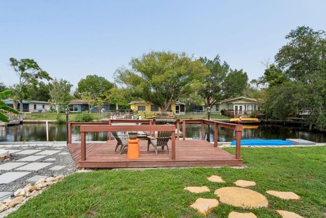 6245 WARREN AVE, New Port Richey, FL 34653