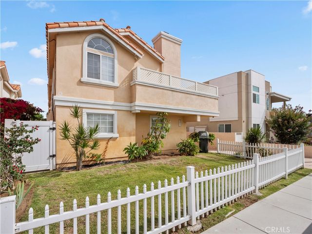 2517 Rockefeller B, Redondo Beach, CA 90278