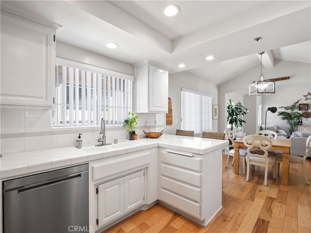 2517 Rockefeller B, Redondo Beach, CA 90278