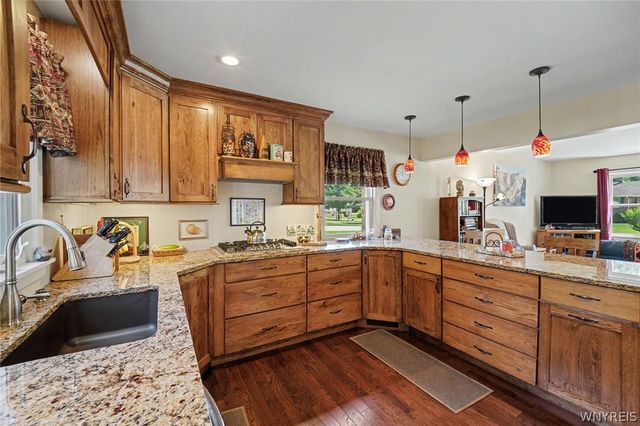 100 Wayne Avenue, Amherst, NY 14228