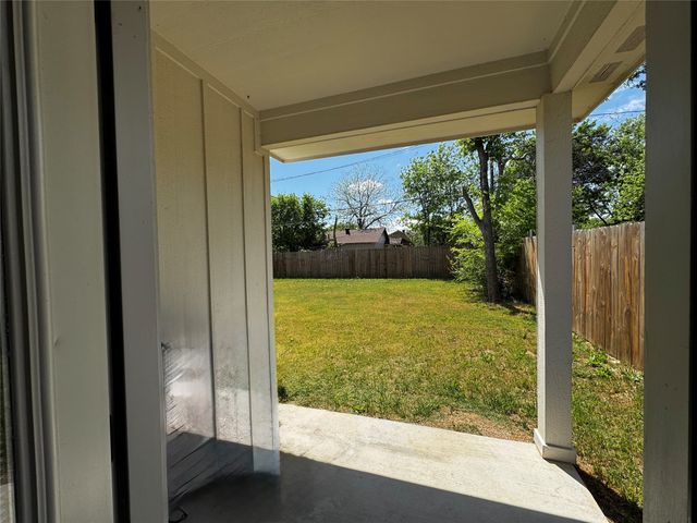 3207 NW 30th Street, Fort Worth, TX 76106