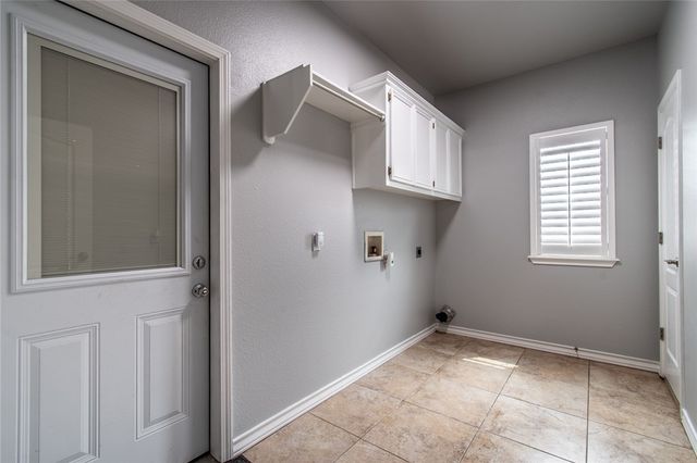 5517 Crossridge Dr, Corpus Christi, TX 78413