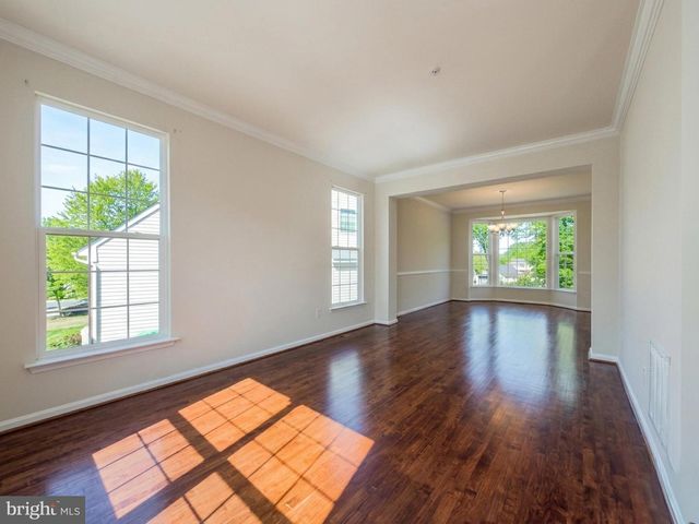 7712 BLUE POINT AVE, Beltsville, MD 20705