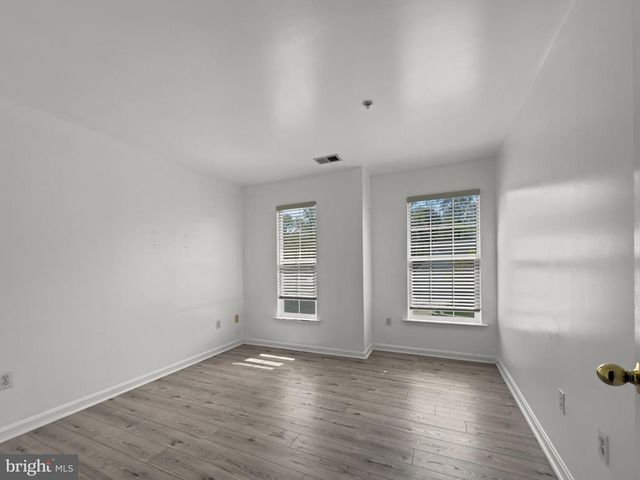 7712 BLUE POINT AVE, Beltsville, MD 20705