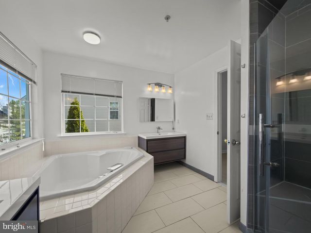7712 BLUE POINT AVE, Beltsville, MD 20705