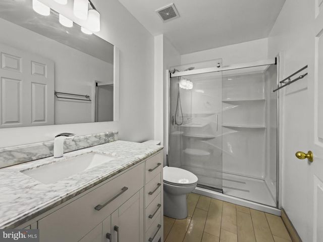 7712 BLUE POINT AVE, Beltsville, MD 20705