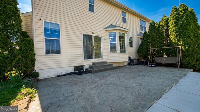 7712 BLUE POINT AVE, Beltsville, MD 20705