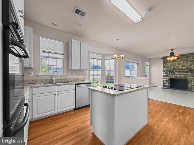 7712 BLUE POINT AVE, Beltsville, MD 20705