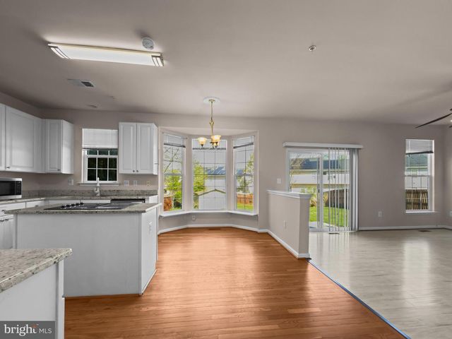 7712 BLUE POINT AVE, Beltsville, MD 20705
