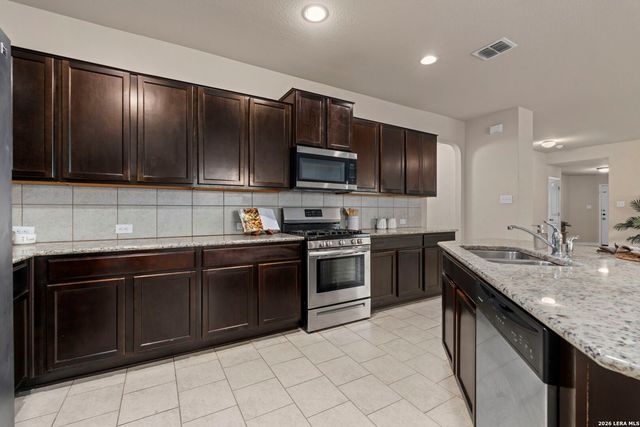 8750 Fischer Falls, San Antonio, TX 78254