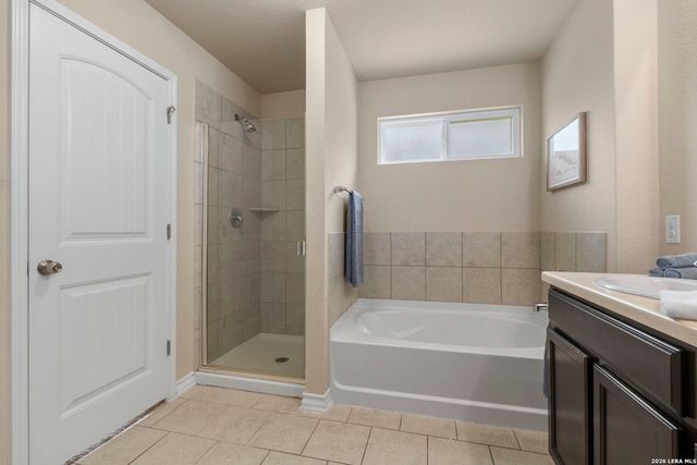 8750 Fischer Falls, San Antonio, TX 78254