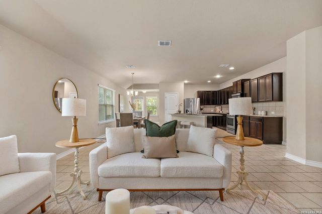 8750 Fischer Falls, San Antonio, TX 78254