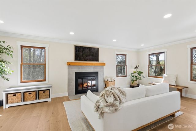 7238 Lakemont Boulevard SE, Bellevue, WA 98006