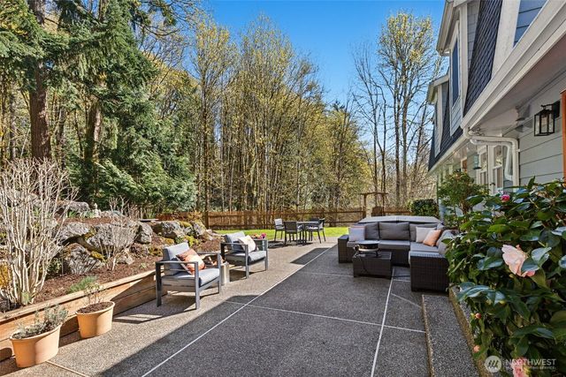 7238 Lakemont Boulevard SE, Bellevue, WA 98006