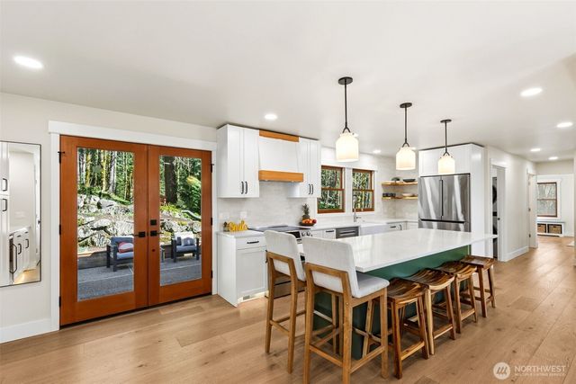 7238 Lakemont Boulevard SE, Bellevue, WA 98006