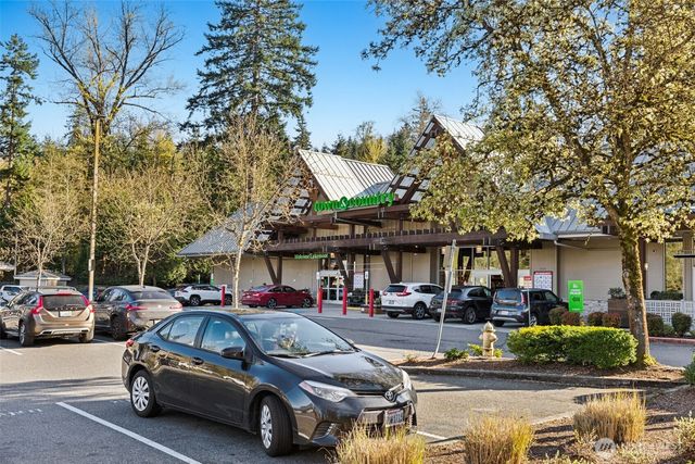 7238 Lakemont Boulevard SE, Bellevue, WA 98006