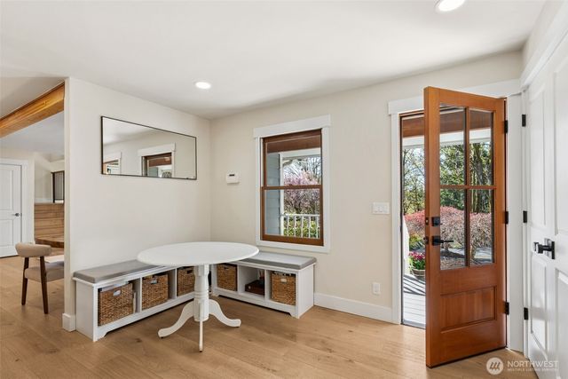 7238 Lakemont Boulevard SE, Bellevue, WA 98006