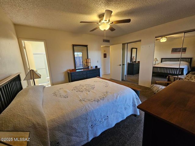 896 S Pantano Road, Tucson, AZ 85710