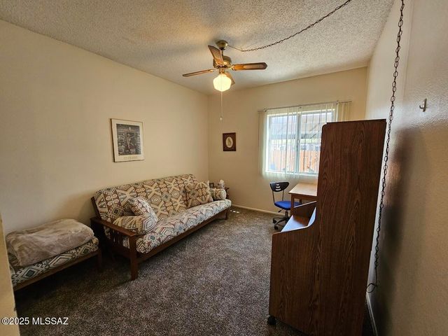 896 S Pantano Road, Tucson, AZ 85710