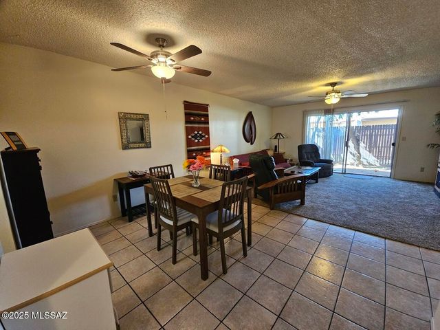 896 S Pantano Road, Tucson, AZ 85710