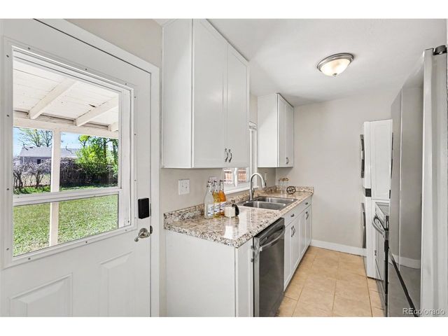 3041 S Glencoe St, Denver, CO 80222