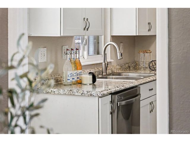 3041 S Glencoe St, Denver, CO 80222