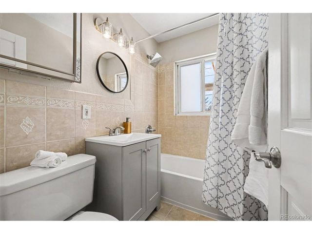 3041 S Glencoe St, Denver, CO 80222