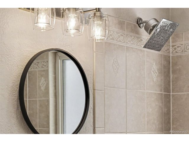 3041 S Glencoe St, Denver, CO 80222