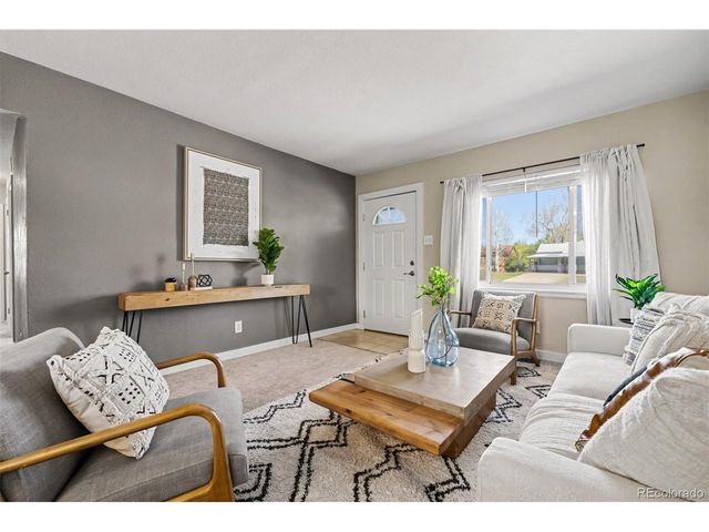 3041 S Glencoe St, Denver, CO 80222