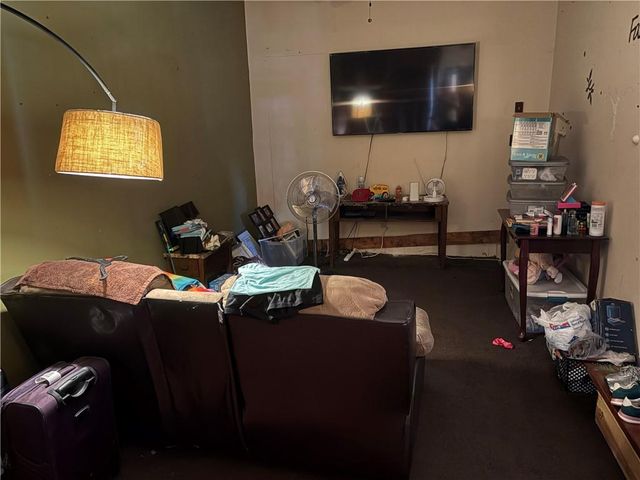 7344 College Avenue, Kansas City, MO 64132