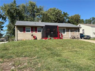 7344 College Avenue, Kansas City, MO 64132