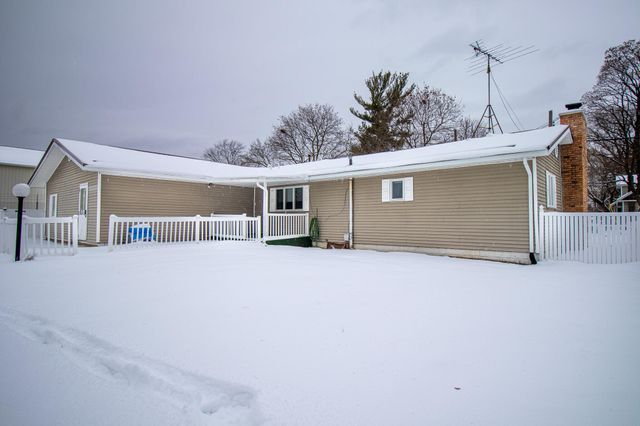 508 Emory Street, Howard City, MI 49329