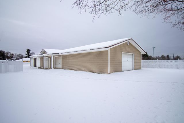 508 Emory Street, Howard City, MI 49329