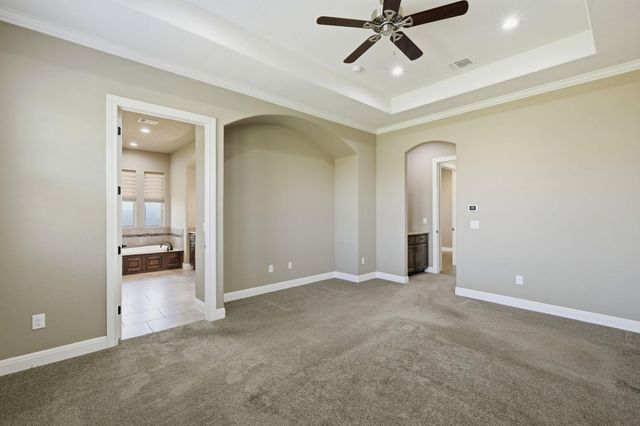 120 W Vienna DR, Hutto, TX 78634