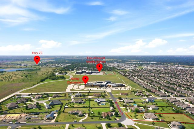 120 W Vienna DR, Hutto, TX 78634
