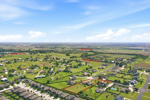 120 W Vienna DR, Hutto, TX 78634