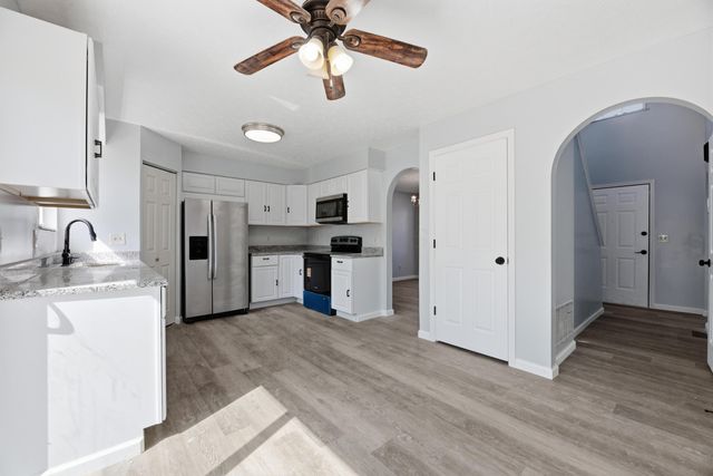 1380 Stanwix Court, Columbus, OH 43223