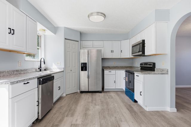 1380 Stanwix Court, Columbus, OH 43223